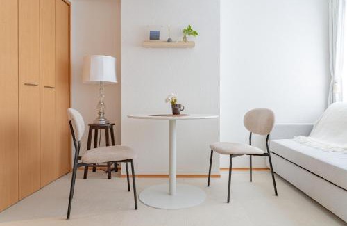 Chinatown Apartment | SHIKA HOME 横滨中华街 高级公寓 适合家庭 多人 差旅 长期旅居送定期清洁服务 Luxury Family Business Trips Living near Chinatown キッチン完備 家族やグループに落ち着きある空間 長期滞在者向け定期清掃サービス