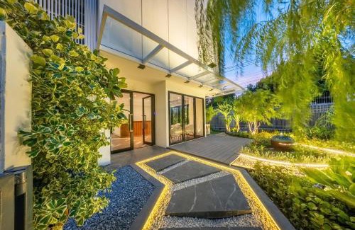 Chan Kasem Hotel | SHIN Patara Living Hotel