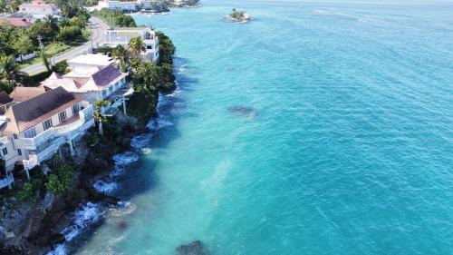 Tower Isle Apartment | Shipwatcher Studio w/Mezzanine