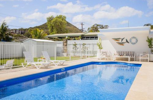 Shoal Bay House | Shoal Shack 72, 72 Tomaree Rd - Pool, Pet Friendly, Wi-Fi, Air Con, Linen