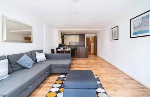 Spitalfields Apartment | [Shoreditch-Liverpool st] Terrace apartment London
