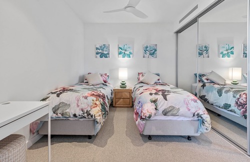 Scarborough Apartment | "Shoreline" - Scarborough Q 4020