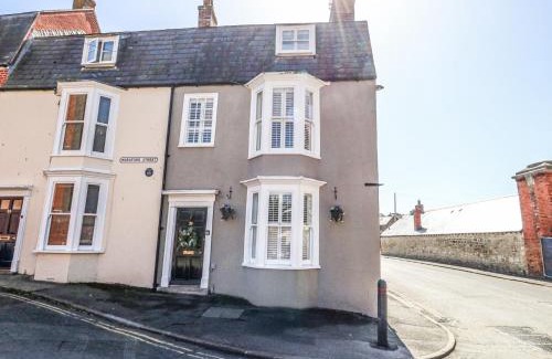 Weymouth House | Shrimp Cottage