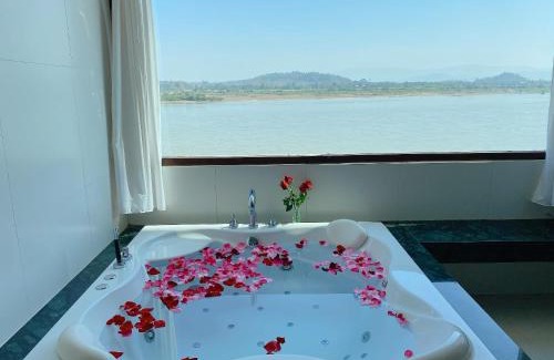 Chiang Saen Hotel | Siam Triangle Hotel Chiang Sean