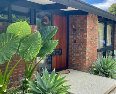 Healesville House | Sibbel House- Luxurious Mid-Century Modern Home, Yarra Valley