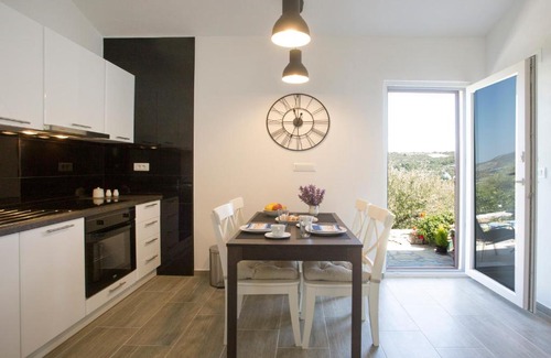 Veliki Drvenik Apartment | SIESTA, a house in the nature on the island