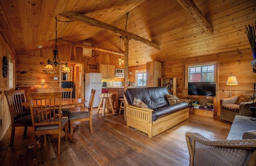 Trego Cabin | Silver Lake Cabin and Bunk House with North Woods Charm
