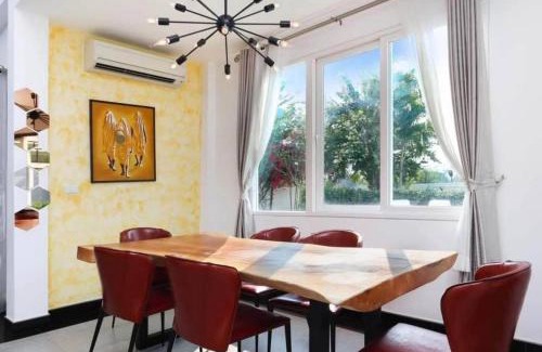 Pratumnak Hill Apartment | Silverlake