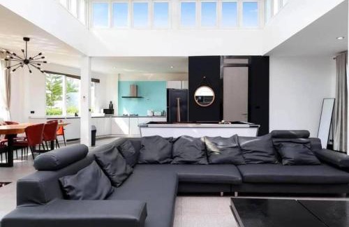Pratumnak Hill Apartment | Silverlake
