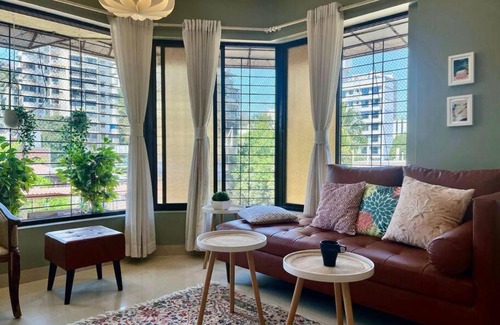 Bandra West Apartment | Simon Lydia 5 - A Sunlit Charm in Bandra, Pali Village by Connekt Homes
