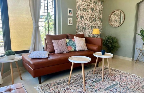 Bandra West Apartment | Simon Lydia 5 - A Sunlit Charm in Bandra, Pali Village by Connekt Homes