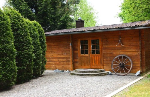 Hatzfeld Cabin | Simple but elegant hut