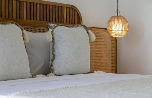 Sunset Road Villa | Simple & Magical Villas PRAYA