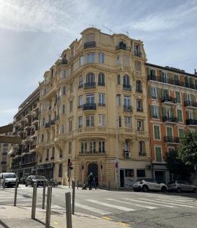 Lepante Quarter Apartment | Simple stay-centre ville au calme