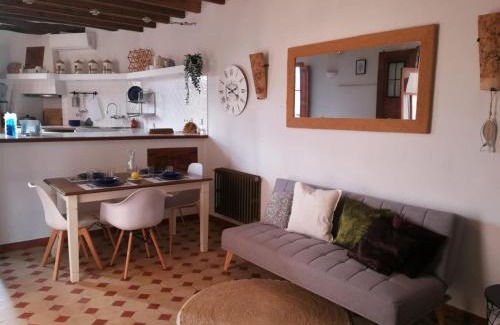 Andraitx House | Single Family Home in Andratx