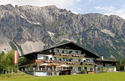 Ramsau am Dachstein Cottage | Single room with shower, WC - Kraftplatz am Dachstein - Bio-Hotel Herold