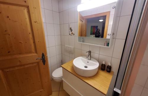 Klosters Dorf House | Single room in nice house