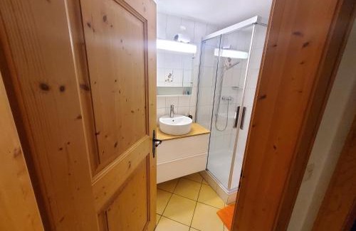 Klosters Dorf House | Single room in nice house