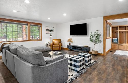 Sisters House | Sisters Basecamp - Meredith Lodging