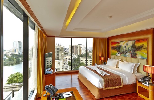 Gulshan Hotel | Six Seasons Hotel