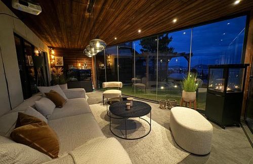 Asane Apartment | Sjøutsikt, jacuzzi og solfylt