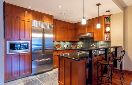 Nordic Estates House | Ski Access Townhouse w/Hot Tub & Incredible Views