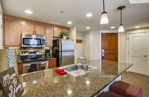 Winter Park House | Ski In Out Luxury Condo 4375 I Huge Hot Tub I Great Views I Best Price I Discounted Attractions