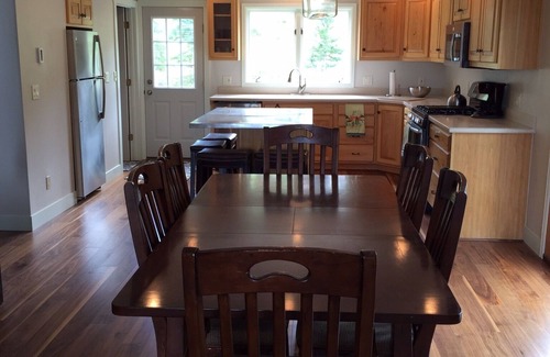 Warrior's Mark West House | Ski In/Out, Walk To Trails & Town, 4 Bdr Townhome.