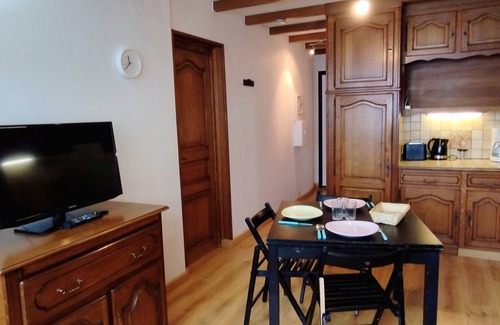Prapoutel Apartment | Ski-in/Ski-out 2-Room Apartment – Sleeps 5 – Mountain Views – Fully Equipped