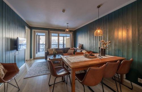 Hemsedal Apartment | Ski in-Ski out with Sauna and Modern Mountain Comfort