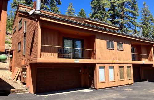 Mammoth Lakes Apartment | Ski Run Villas 8