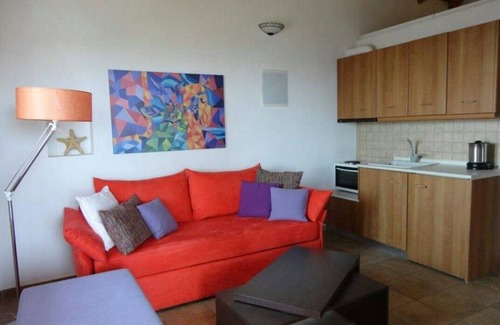 Skiathos Town Cottage | Skiathos Garden Cottages -Lily cottage