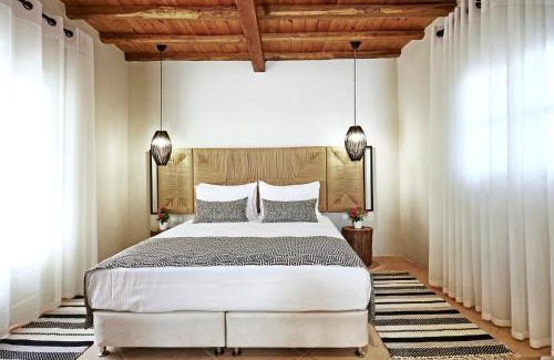 Koukounaries Villa | Skiathos Villa Ira