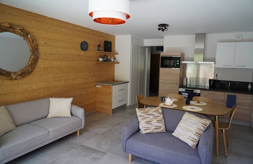 Oz Apartment | Skicycleoisans 4 * rated accommodation with direct piste access in Oz en Oisans