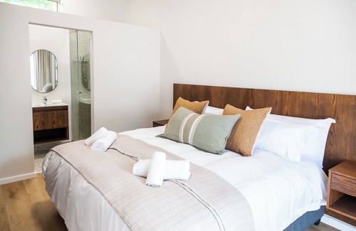 Paarl Bed & Breakfast | Skinkikofi Guest House