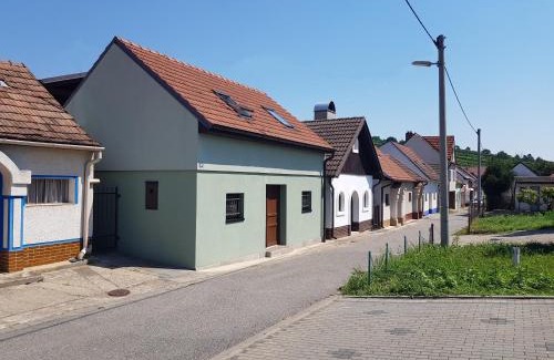 Mutenice House | Sklep u Čejků