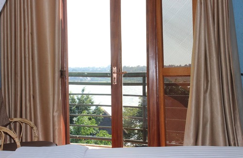 Entebbe Hotel | Sky Beach Hotel