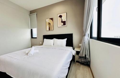Kampung Sungai Nibong Apartment | Sky Pool Luxury Sea View Near Penang Airport 9pax