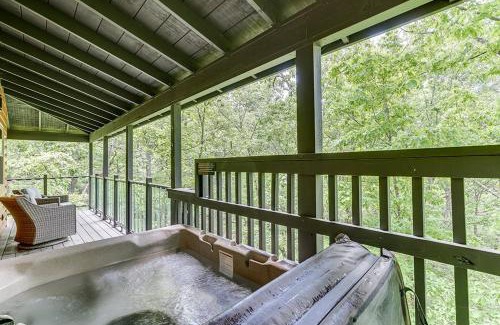 Cleveland House | Sky's the Limit Treehouse Near Helen, Georgia