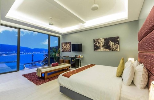 Patong Resort | Sky Suites Indochine Phuket (001)