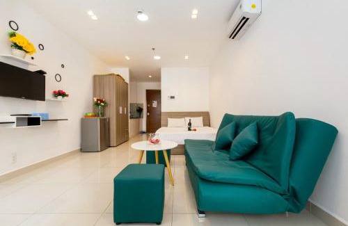 Tan Binh Apartment | Skyhomes Near Tan Son Nhat Airport-Cherry Le