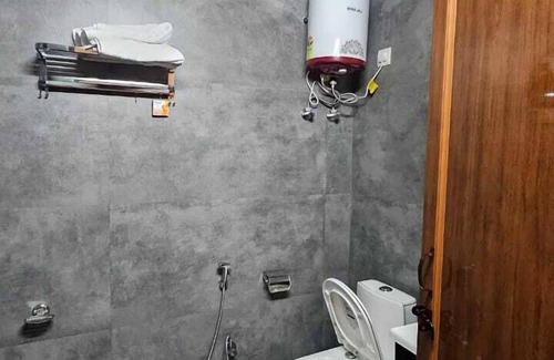 Gagar Hotel | Skyline Cafe And Stay Gagar