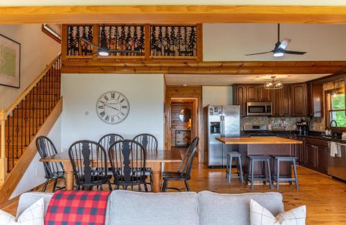 Lenoir House | Skyline Escape