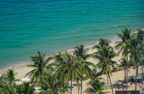 Tran Phu Beach Hotel | SKYLINE PEARL BEACH five-stars Hotel & Residences