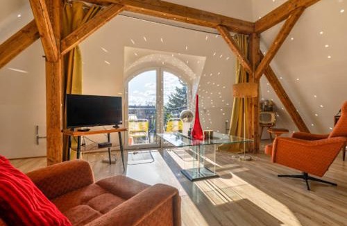 Cieplice Apartment | Skyview Mountain Villa View