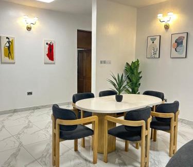 Manyimbo Apartment | SkyViewCity Penthouse, Ac & lift
