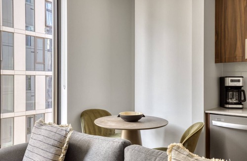 Downtown Seattle Apartment | Sleek First Hill Studiow/Gym & Coworking, by Blueground