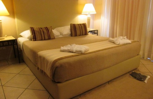 Al Mamsha El Seyahi Hotel | Sleek Suite w/Balcony and Outdoor Pool! Perfectly Positioned for City Explorer