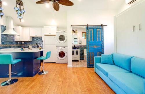 Woodland Hills Apartment | Sleek Woodland Hills Retreat w/ Shared Pool & Yard
