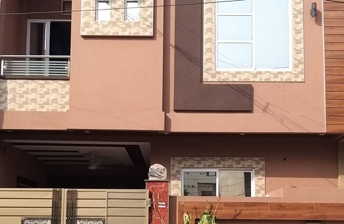 Johar Town House | Sleep - Eat - Comfort